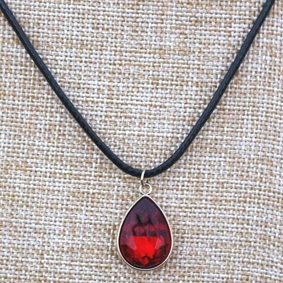 Peaks Jewelry Jewelry - Cara Crystal Red Water Drop Pendant Braided Leather Chain Necklace Gift Packaged